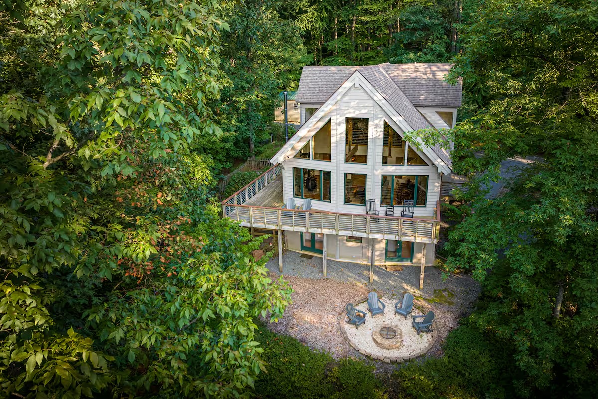 Treetops Lodge mountain retreat